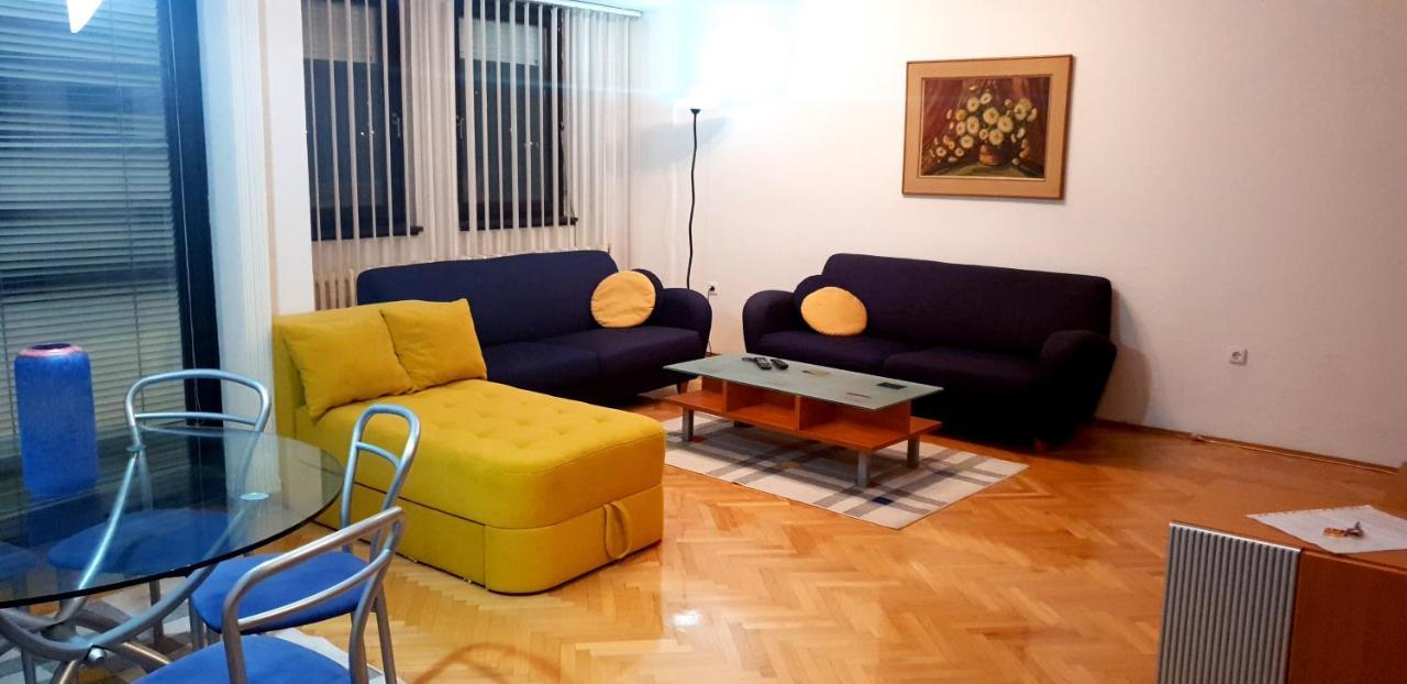Spectacular Apartment In Skopje, City Mall Area エクステリア 写真